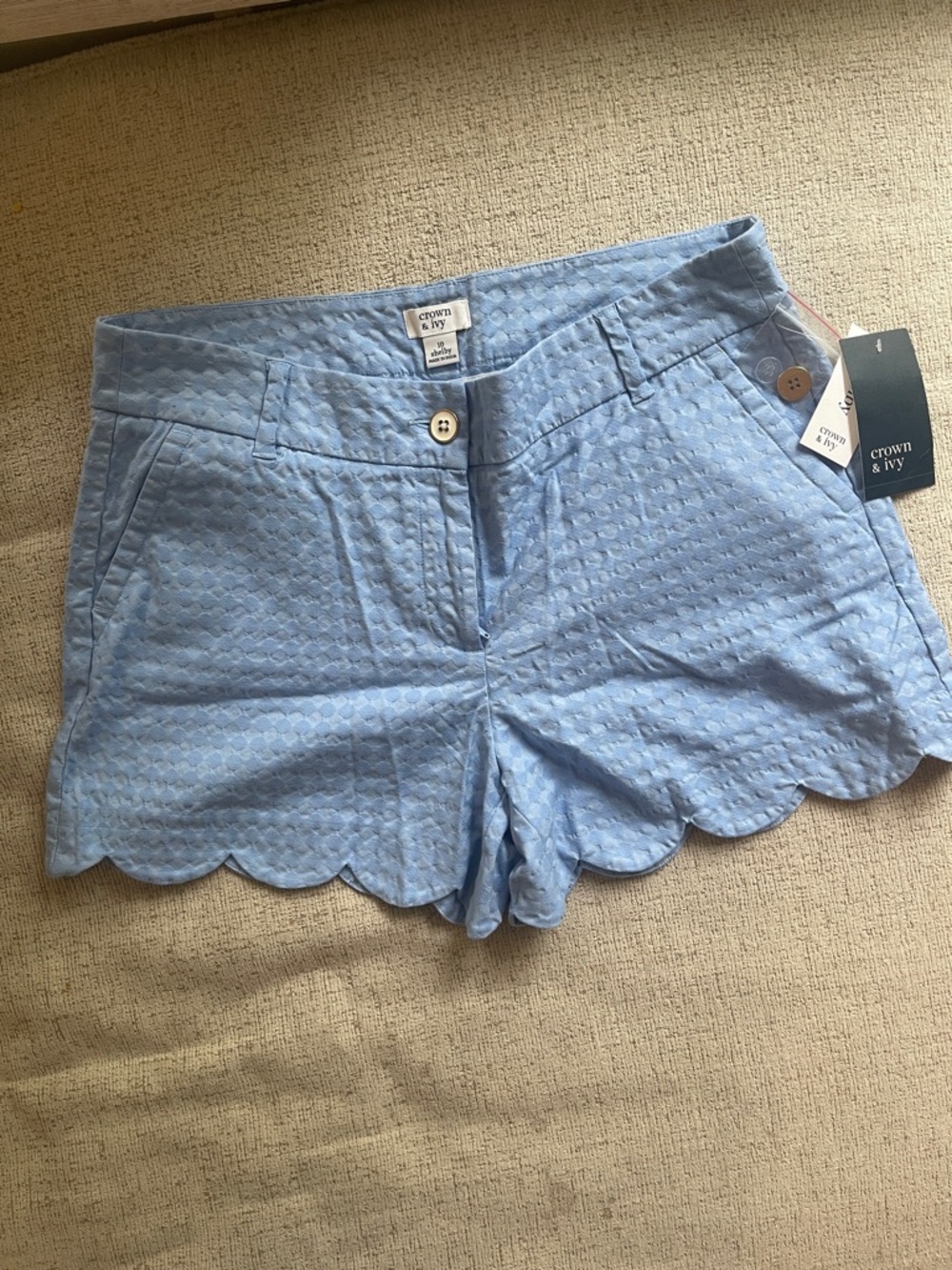 crown & ivy NWT 10 Shelby Light Blue Scalloped Hem High Waist Shorts textured